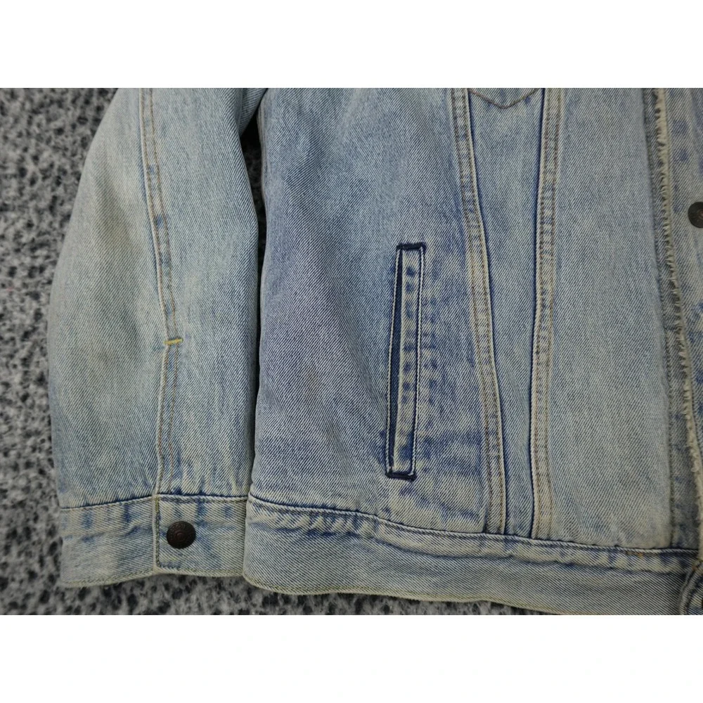 Levis Sherpa Lined Trucker Jacket Mens Large Light Blue Good Denim 16365-0070